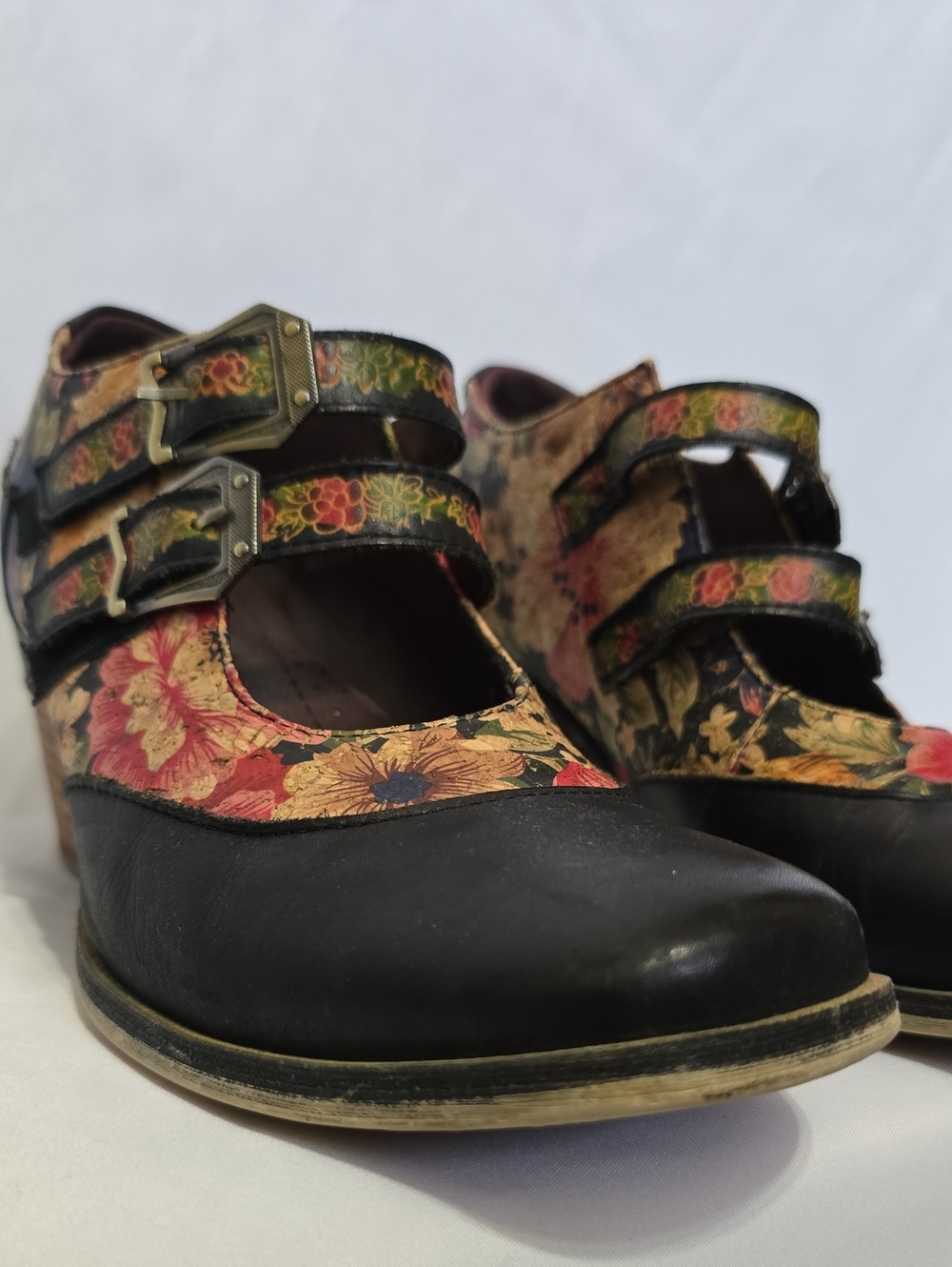 L'Artiste Spring Step Glena Leather Floral Mary Jane Wedge Shoes Size 8.5 - Picture 3 of 16